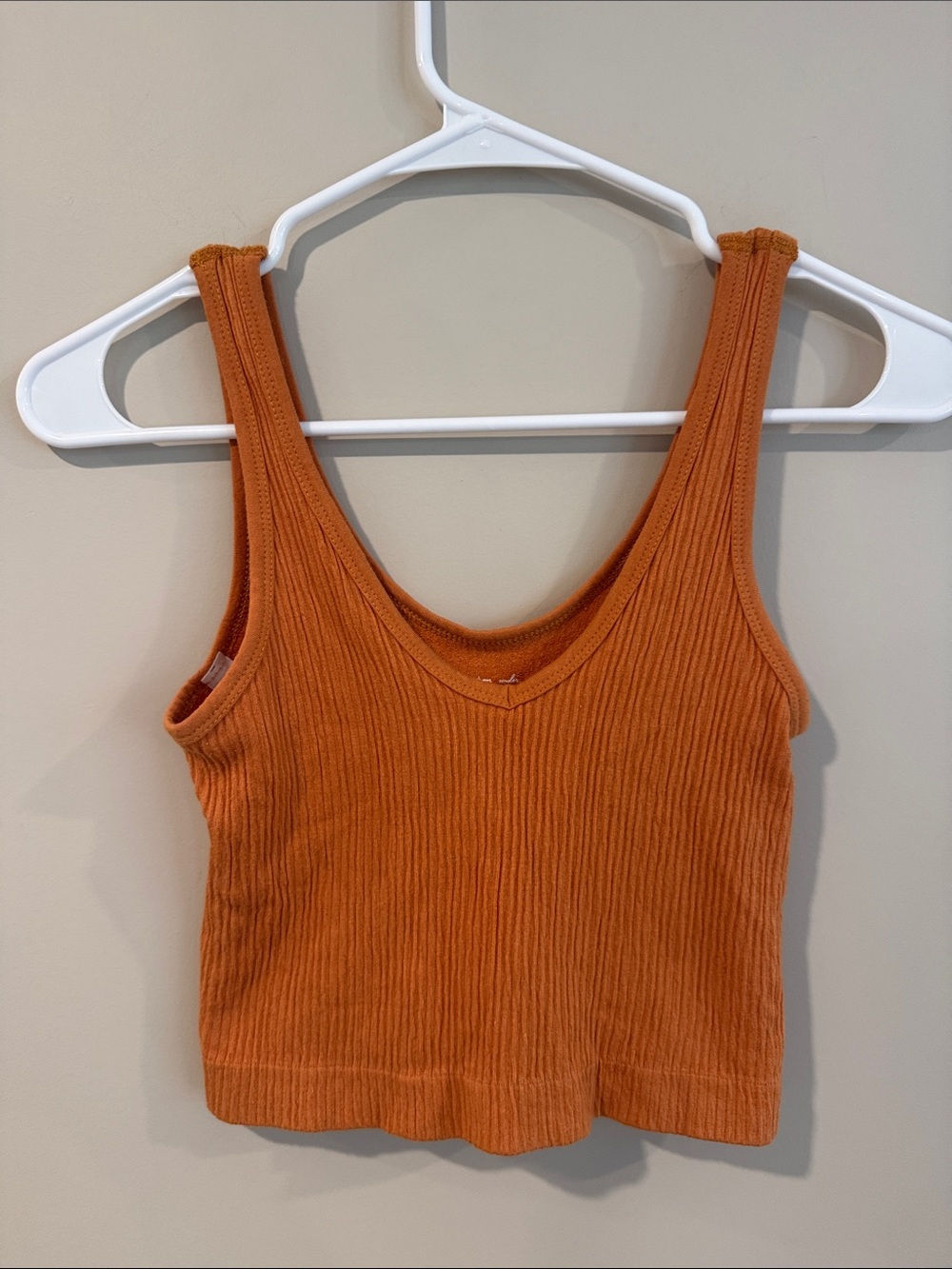 Urban Outfitters Ribbed Scoop Crop Top - Burnt Orange